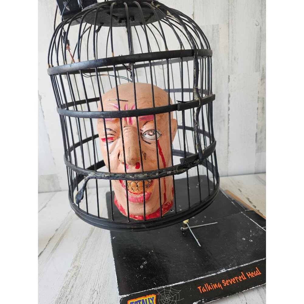 Totally ghoul AS IS severed head cage‎